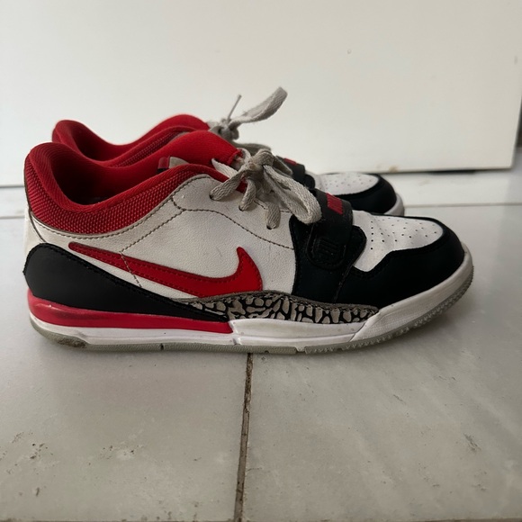 Shoes - Picture 3 of 3